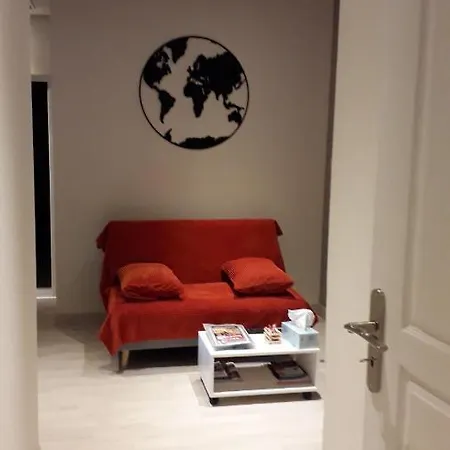 Chez Madgi Et Jean-mi Гостевой дом Froncles